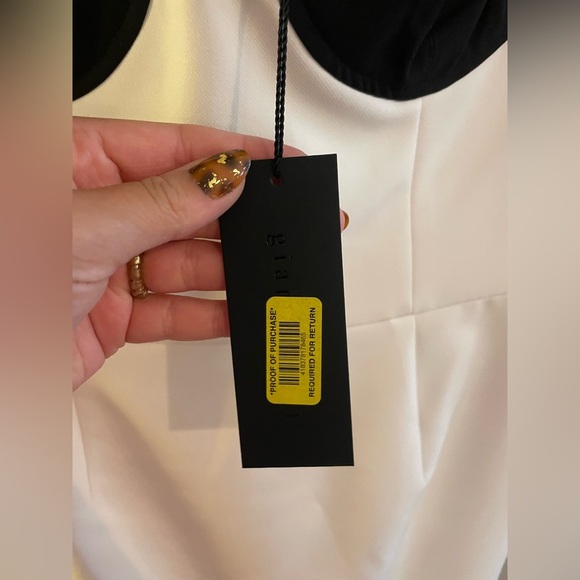 NWT Gianni Bini White Mini Dress with Black Cups - Picture 4 of 6